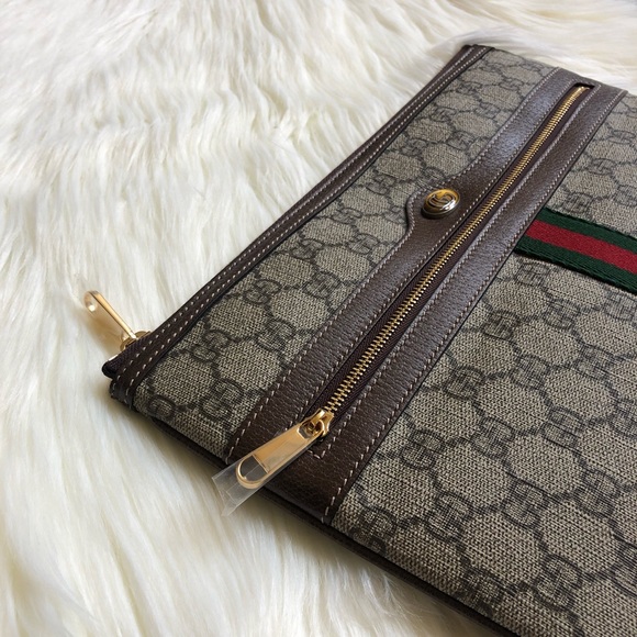 ❌SOLD❌ Gucci Ophidia GG Supreme Pouch - Picture 4 of 8